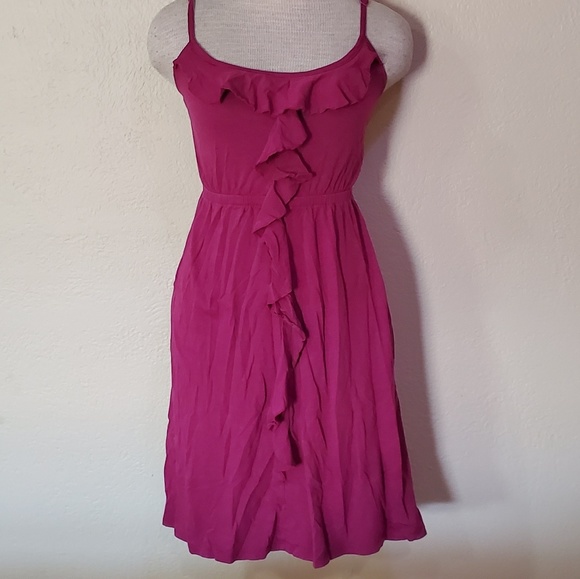 Old Navy Dresses & Skirts - 🌟 3 for $15 Deal! 🌟Old navy maroon ruffle dress small
